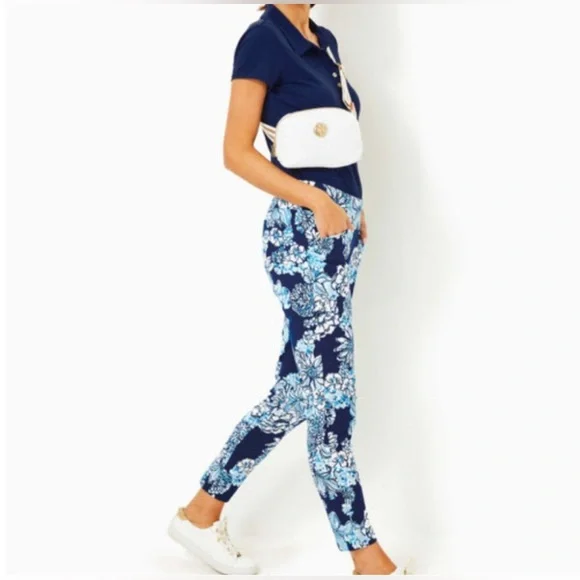 Lilly Pulitzer Corso Pant UPF 50+
Bouquet All Day Golf - Picture 3 of 9